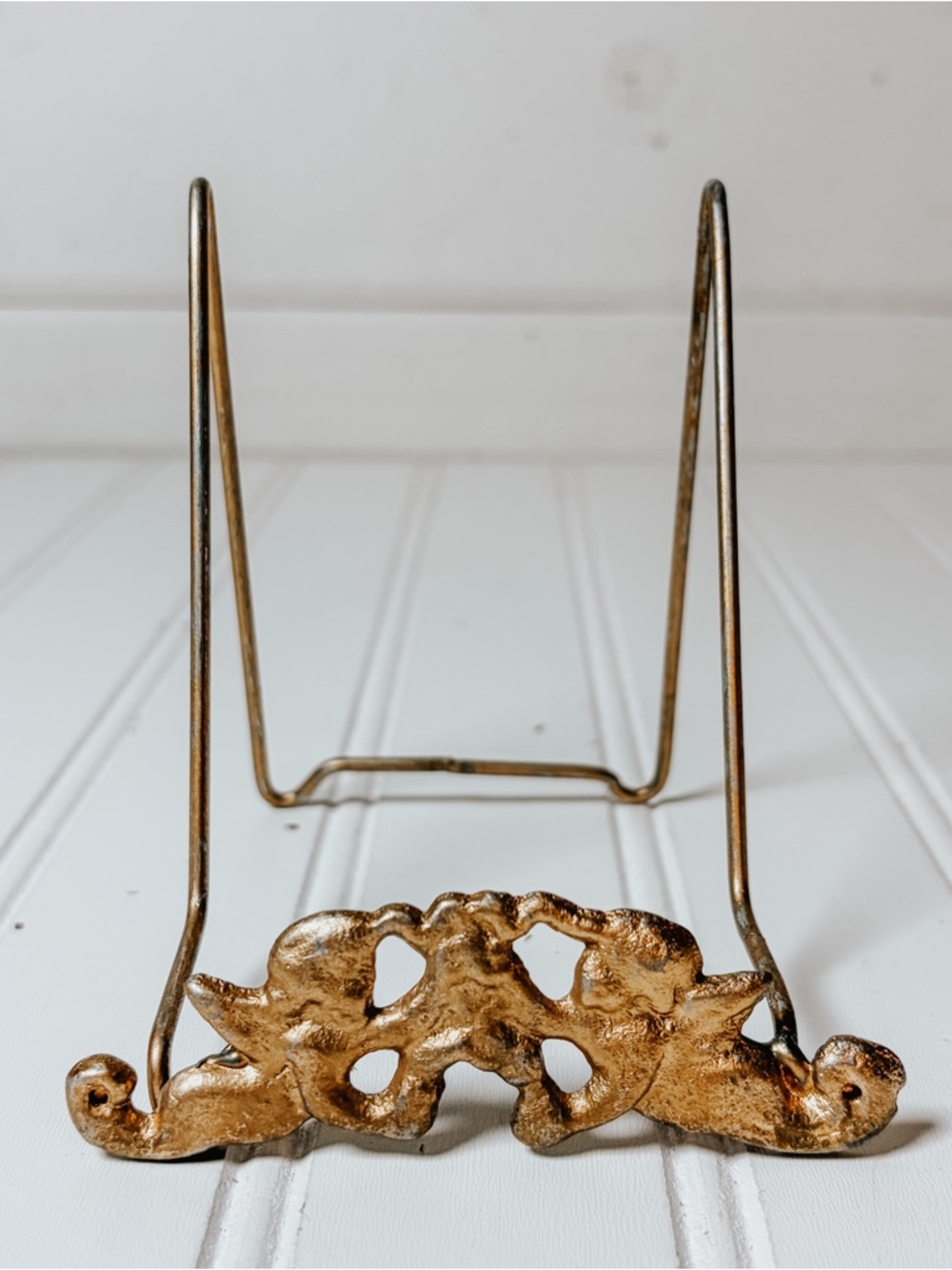 Vintage Gold Wire Cherub Easel Plate Stand Picture Book Art Display Rack